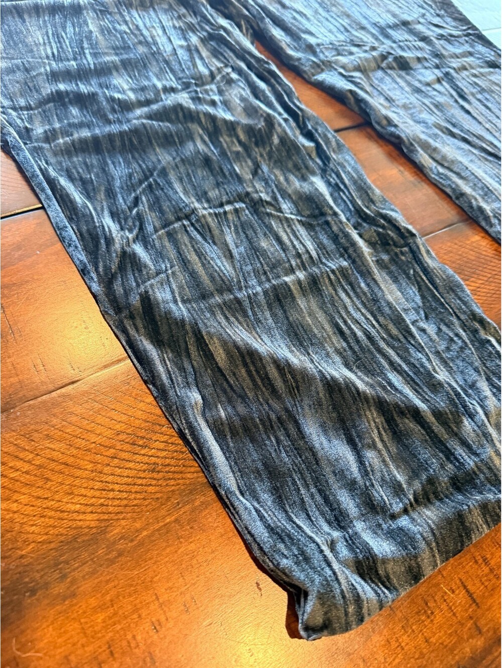 Isaac Mizrahi Live! Crushed Velvet Straight-Leg Pants Pitch Black - 4X Petite